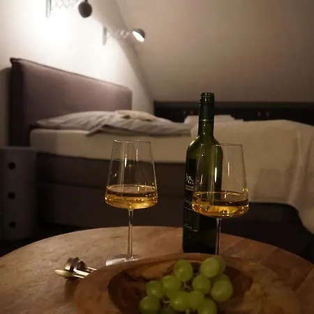Na Cervenem Potoce Guest house Kraliky