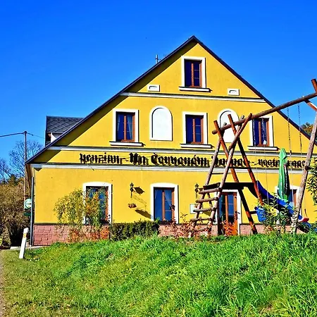 Guest house Na Cervenem Potoce Kraliky